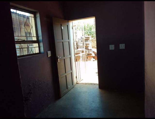 8 BEDROOM HOUSE FOR SALE IN MAPLETON